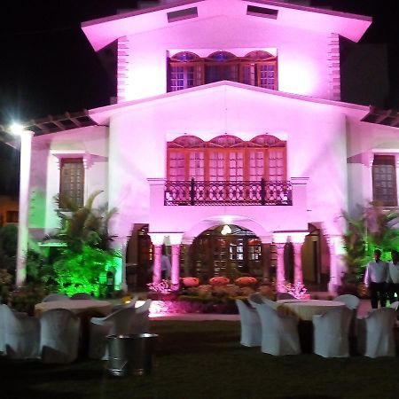 Celebration Hotel And Resort Rewa Exteriér fotografie