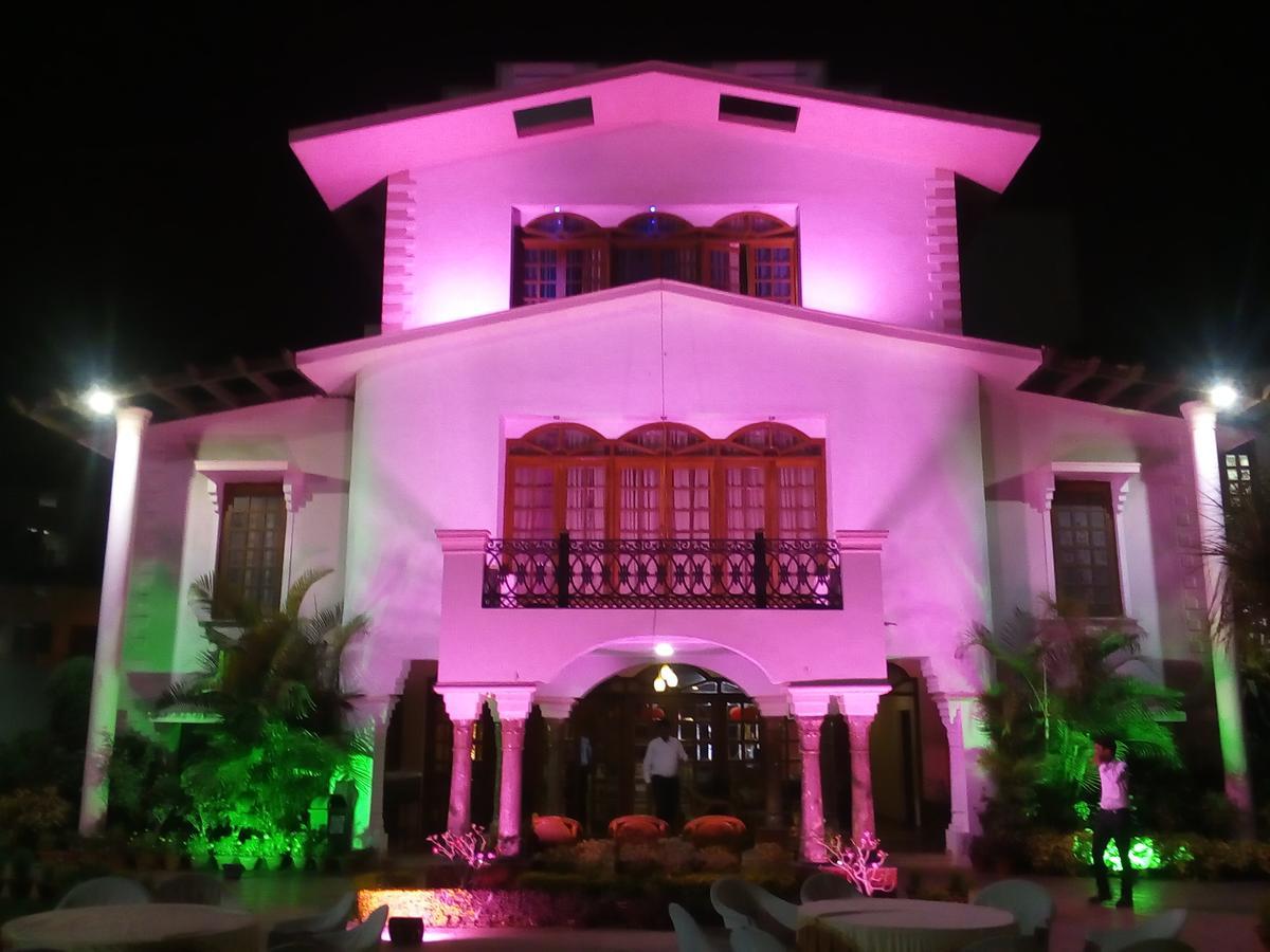 Celebration Hotel And Resort Rewa Exteriér fotografie